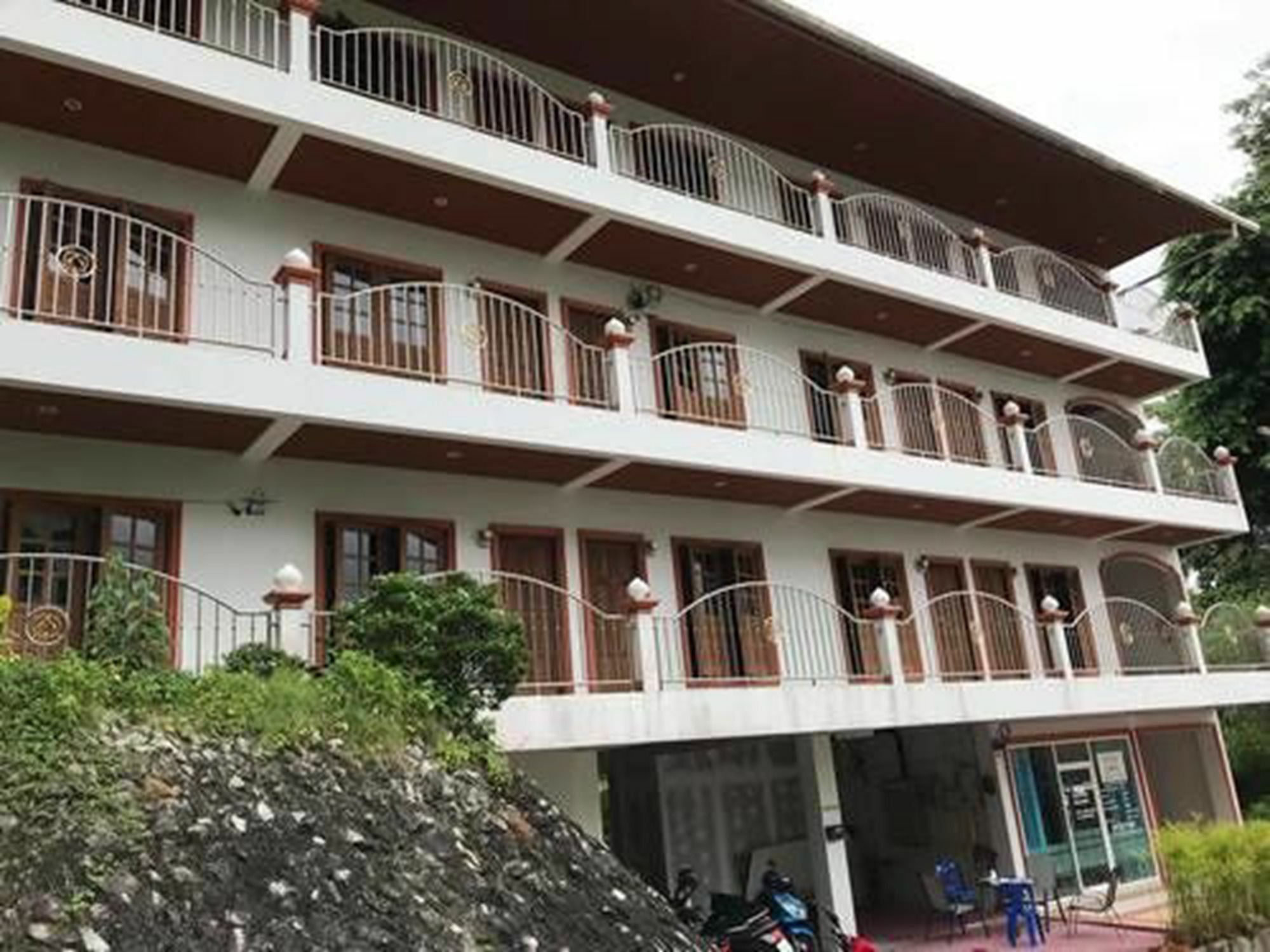 Grand View Hotel Patong Kültér fotó